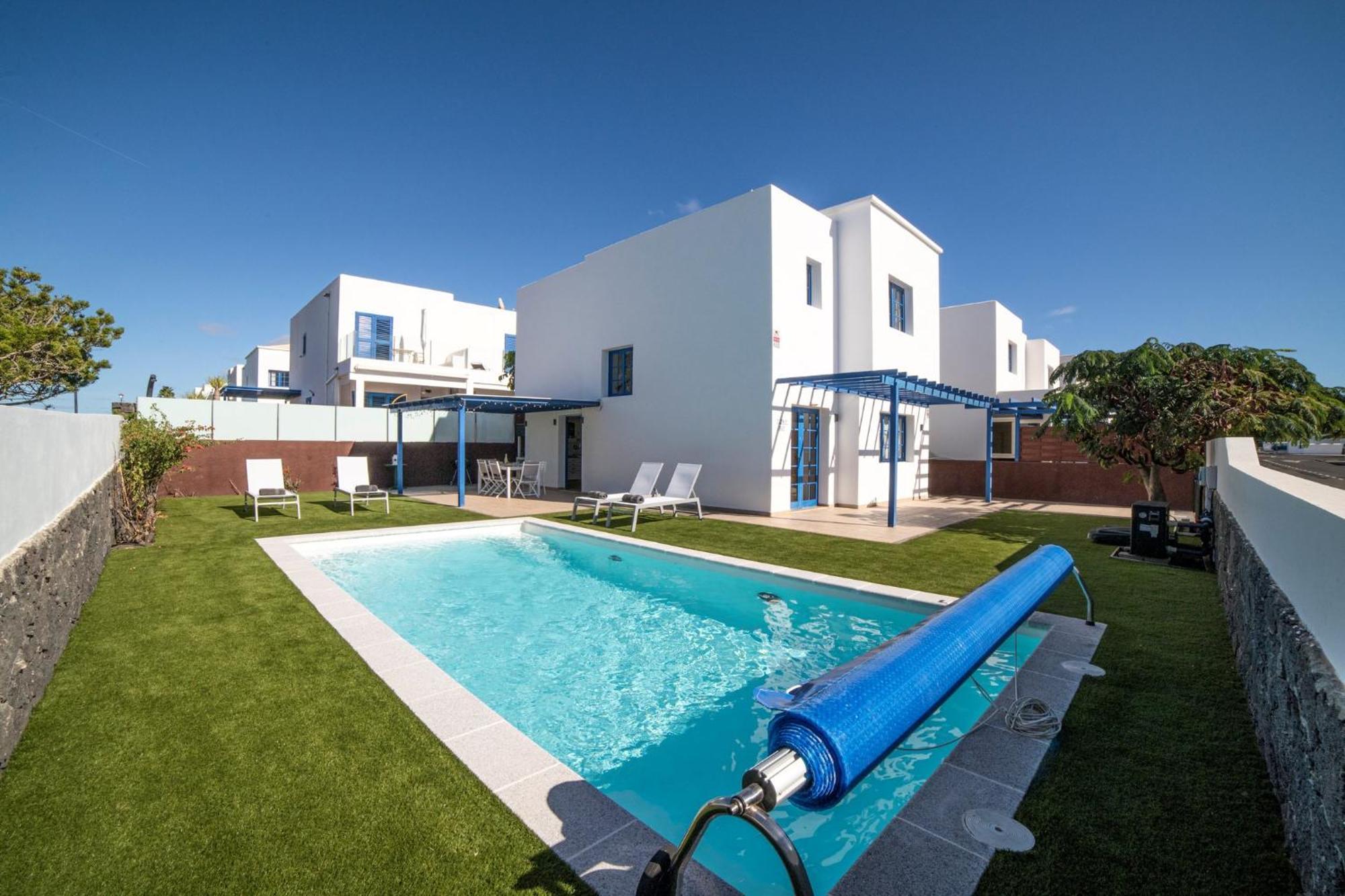 Villa Galway Bay: Detached Lanzarote Villa with Stunning Views Playa Blanca  Exterior photo
